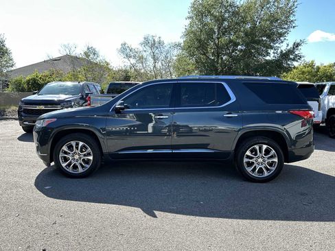 Used 2020 Chevrolet Traverse Premier FWD image 3