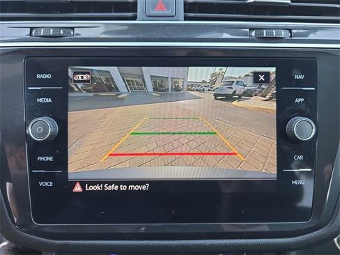 Certified 2024 Volkswagen Tiguan SEL R-Line image 24