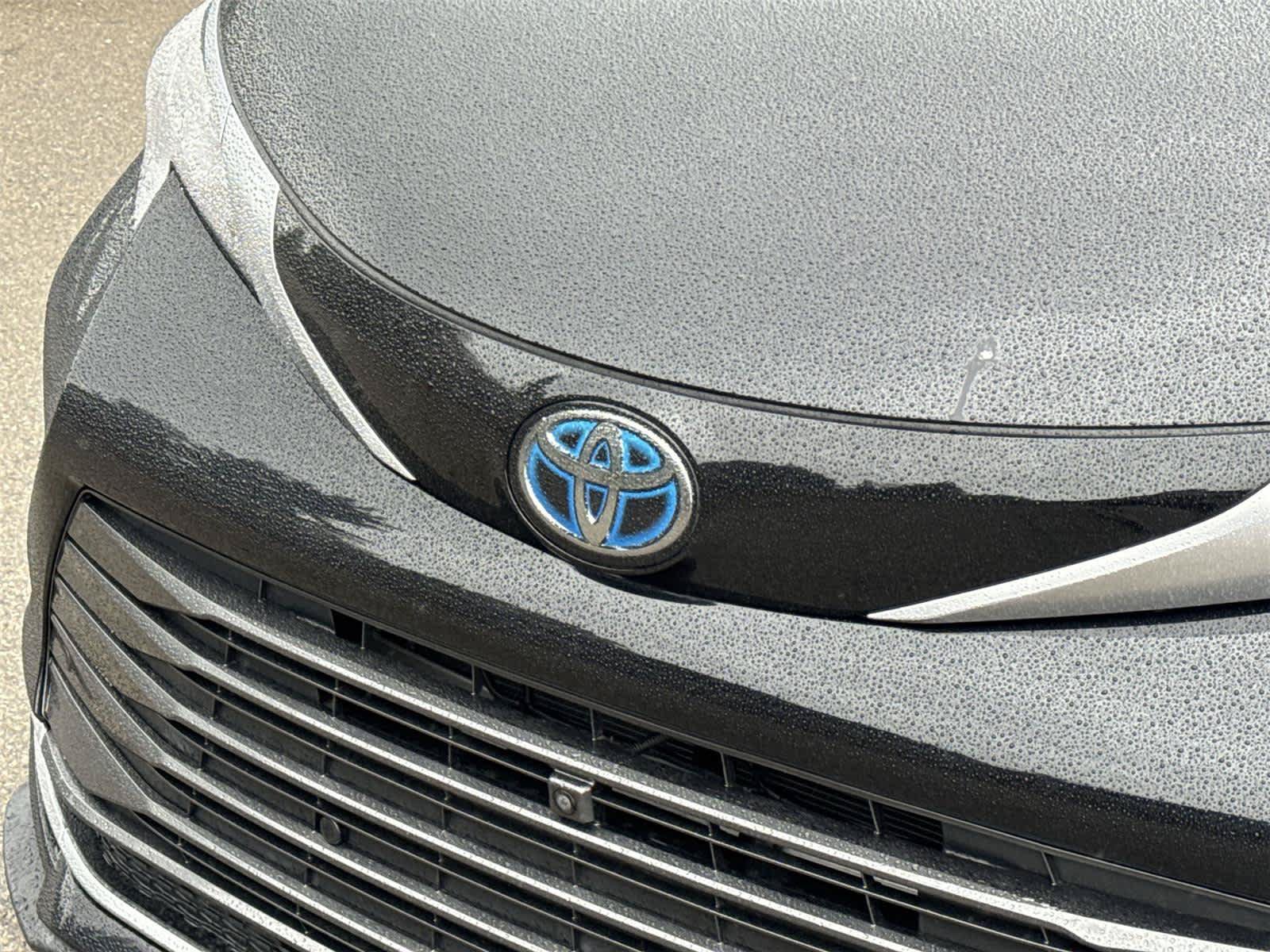 Used 2022 Toyota Sienna Platinum AWD/4WD image 10
