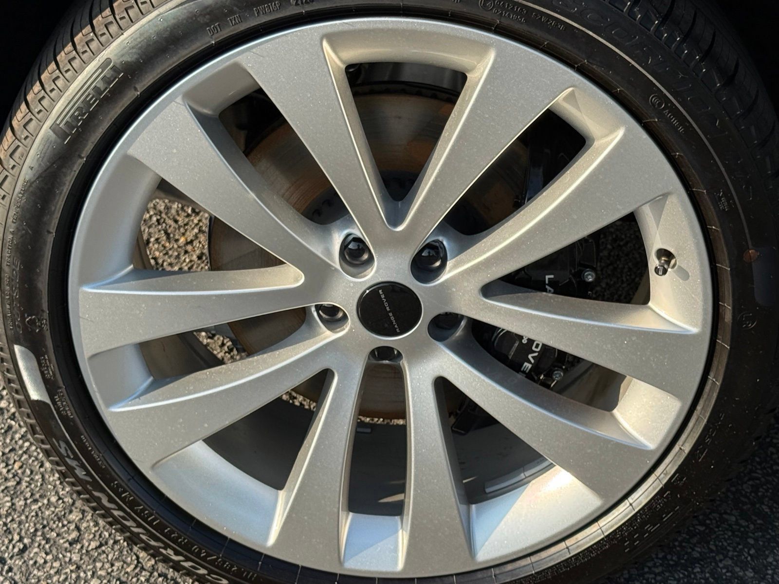 New 2027 Land Rover Range Rover Sport SE AWD/4WD image 12