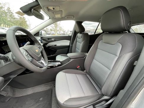 New 2026 Chevrolet Trax LT w/ Driver Confidence Package image 23