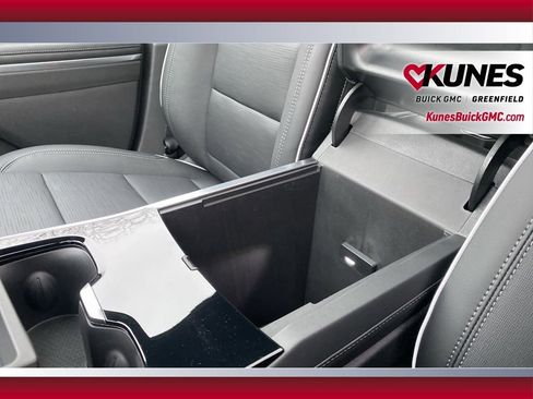 New 2026 Buick Enclave Sport Touring image 32