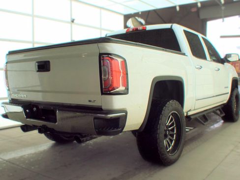 Used 2018 GMC Sierra 1500 SLT w/ SLT Premium Package AWD/4WD image 4