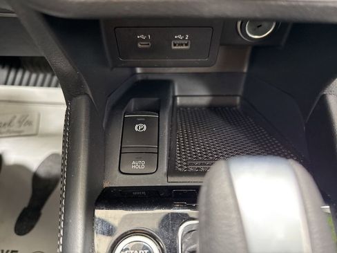 Used 2023 Nissan Kicks SV image 29