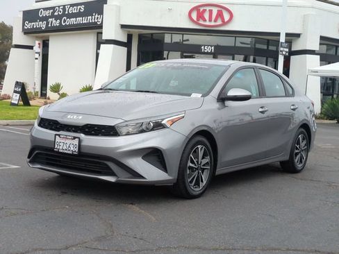 Certified 2023 Kia Forte LXS w/ LXS Technology Package FWD image 7