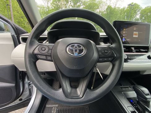 Used 2026 Toyota Corolla Cross L AWD/4WD image 25