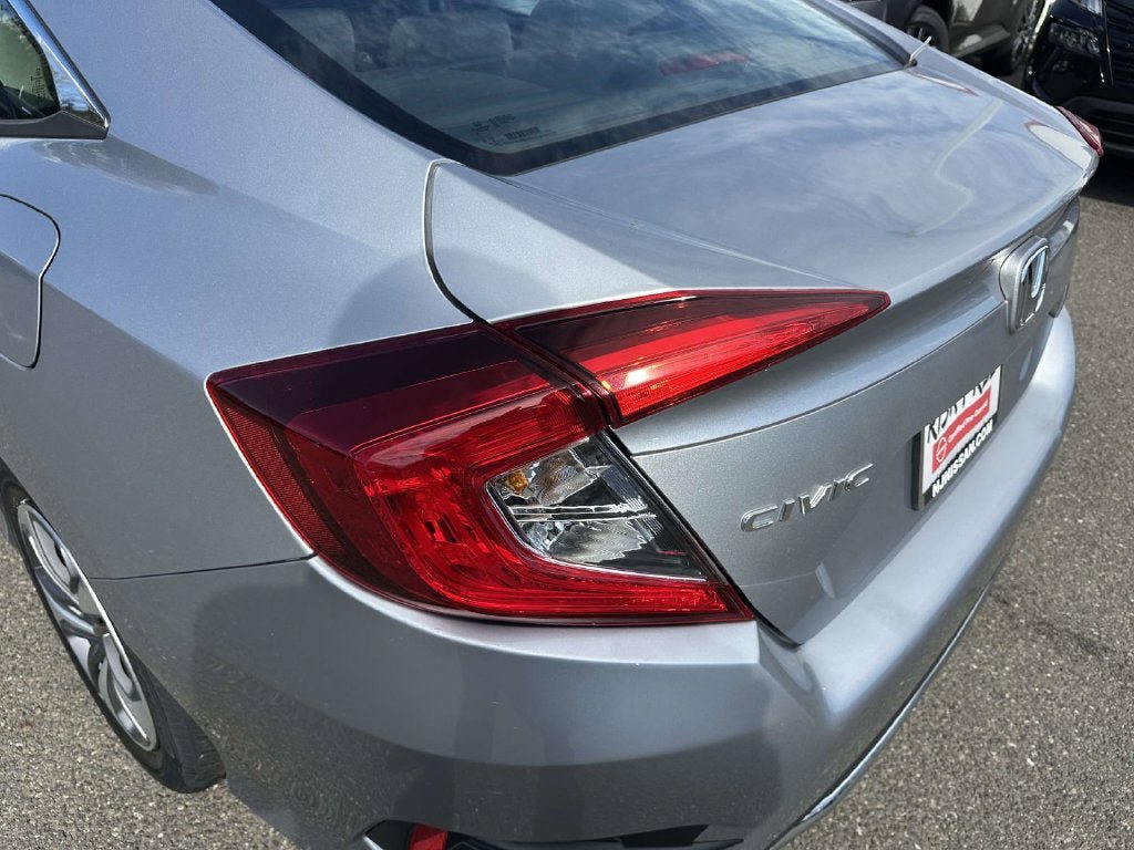 Used 2019 Honda Civic LX image 9