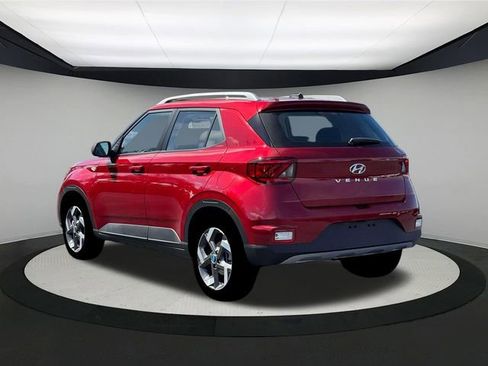 New 2026 Hyundai Venue SEL image 5