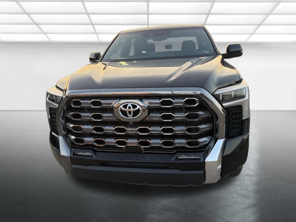 Used 2023 Toyota Tundra Platinum AWD/4WD image 6
