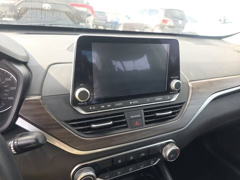 Used 2023 Nissan Altima 2.5 SV image 15