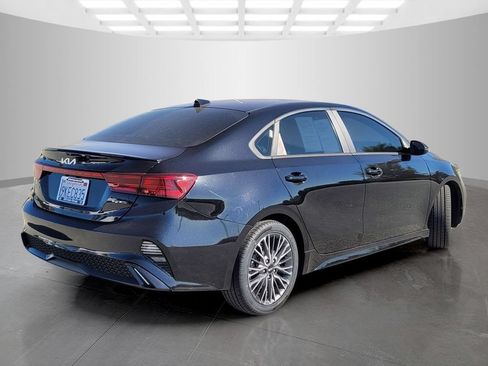 Used 2024 Kia Forte GT-Line w/ GT-Line Premium Package FWD image 4
