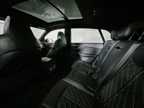 Used 2024 Audi SQ8 Premium Plus w/ Executive Package AWD/4WD image 25