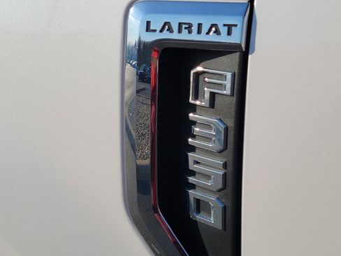 Used 2018 Ford F350 Lariat w/ Lariat Ultimate Package image 35