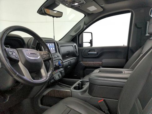 Used 2021 GMC Sierra 2500 Denali w/ Technology Package AWD/4WD image 16