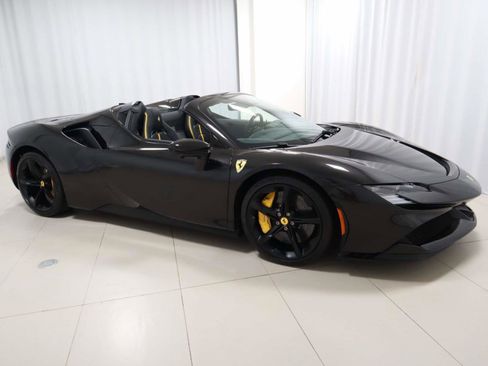 Certified 2025 Ferrari SF90 Spider AWD/4WD image 7