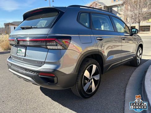 Used 2025 Volkswagen Taos S image 9