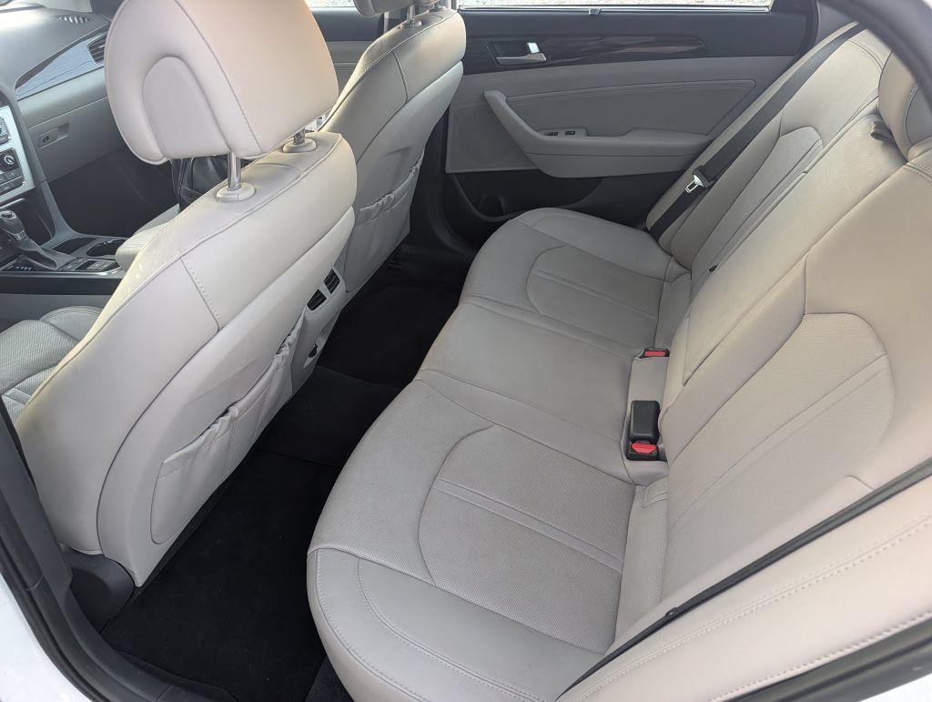 Used 2016 Hyundai Sonata Limited w/ Option Group 05 FWD image 20