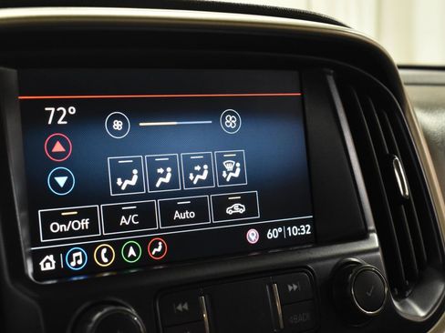 Used 2022 GMC Canyon Denali image 19