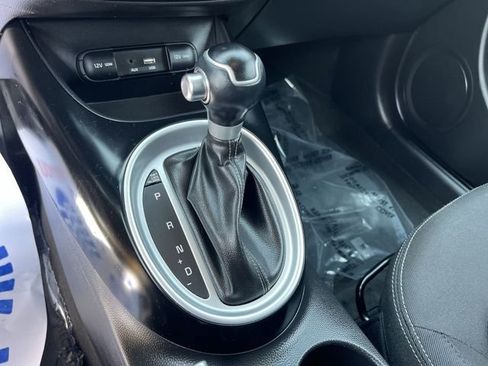 Used 2018 Kia Soul + FWD image 22
