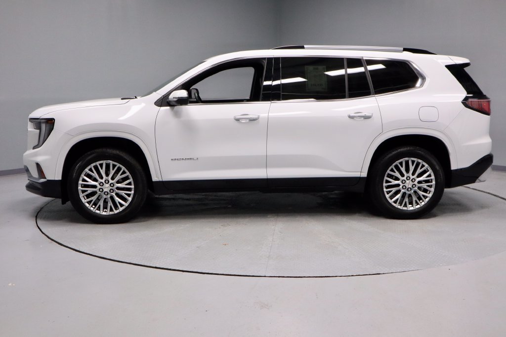 Used 2024 GMC Acadia Denali w/ LPO, Floor Liner Package FWD image 10