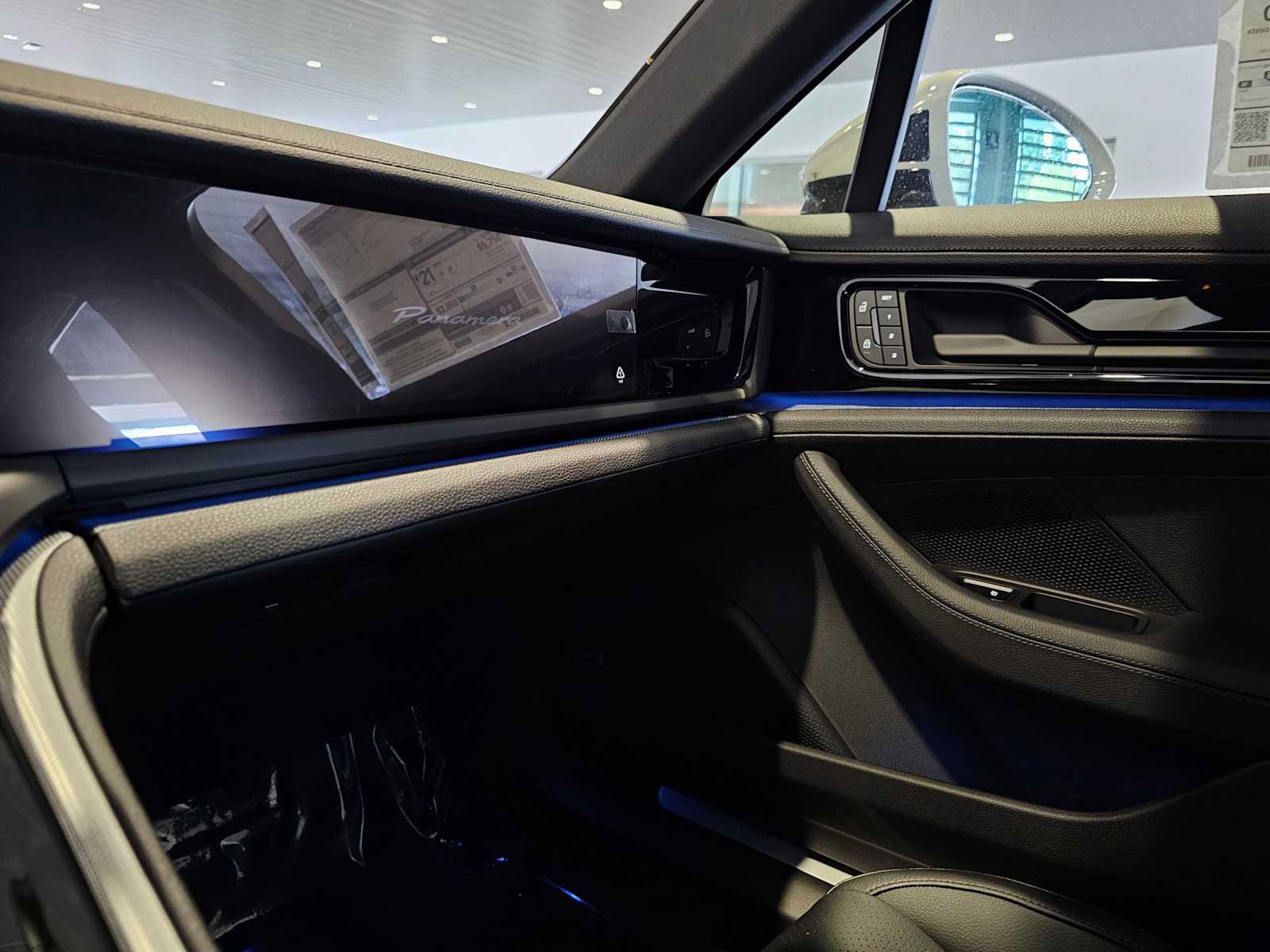 New 2025 Porsche Panamera 4 AWD/4WD image 29