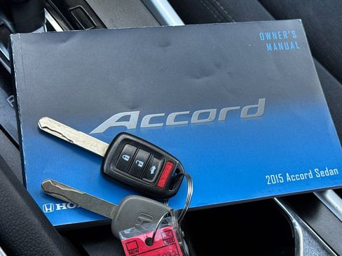 Used 2015 Honda Accord Sport image 11