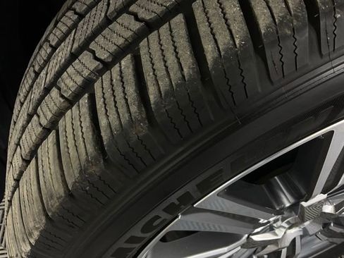 Used 2017 Lexus LX 570 4WD image 46