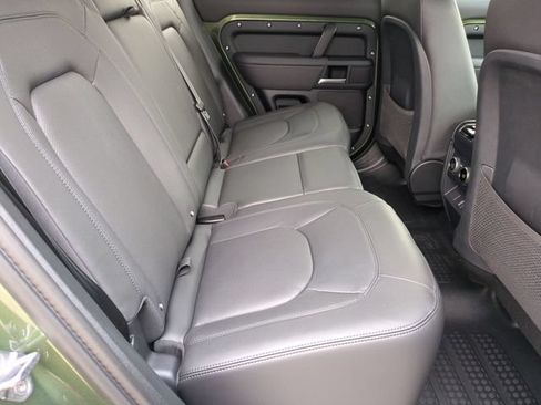New 2026 Land Rover Defender 110 X-Dynamic SE AWD/4WD image 17