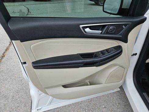 Used 2022 Ford Edge Titanium w/ Equipment Group 301A AWD/4WD image 22