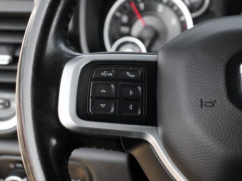 Used 2019 RAM 2500 Big Horn image 22