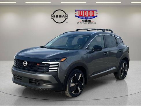 New 2026 Nissan Kicks SR w/ Cold Weather Package image 7