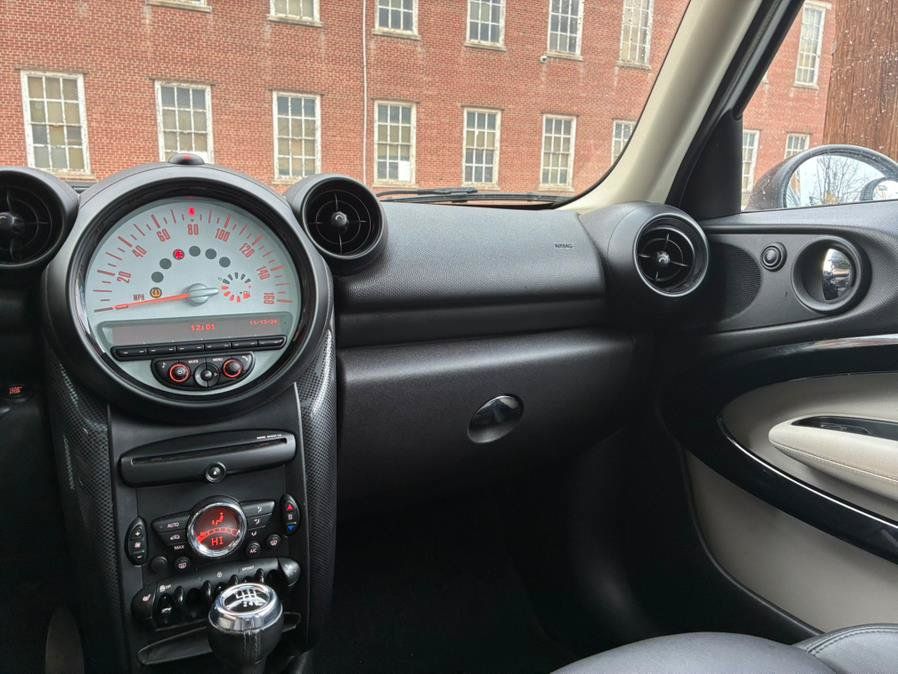 Used 2013 MINI Cooper Paceman FWD image 16