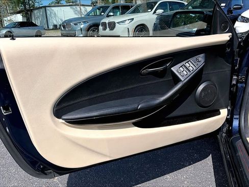 Used 2007 BMW 650i Convertible image 21