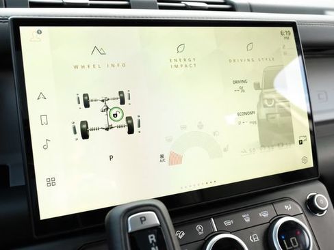 New 2026 Land Rover Defender 110 X-Dynamic SE AWD/4WD image 35
