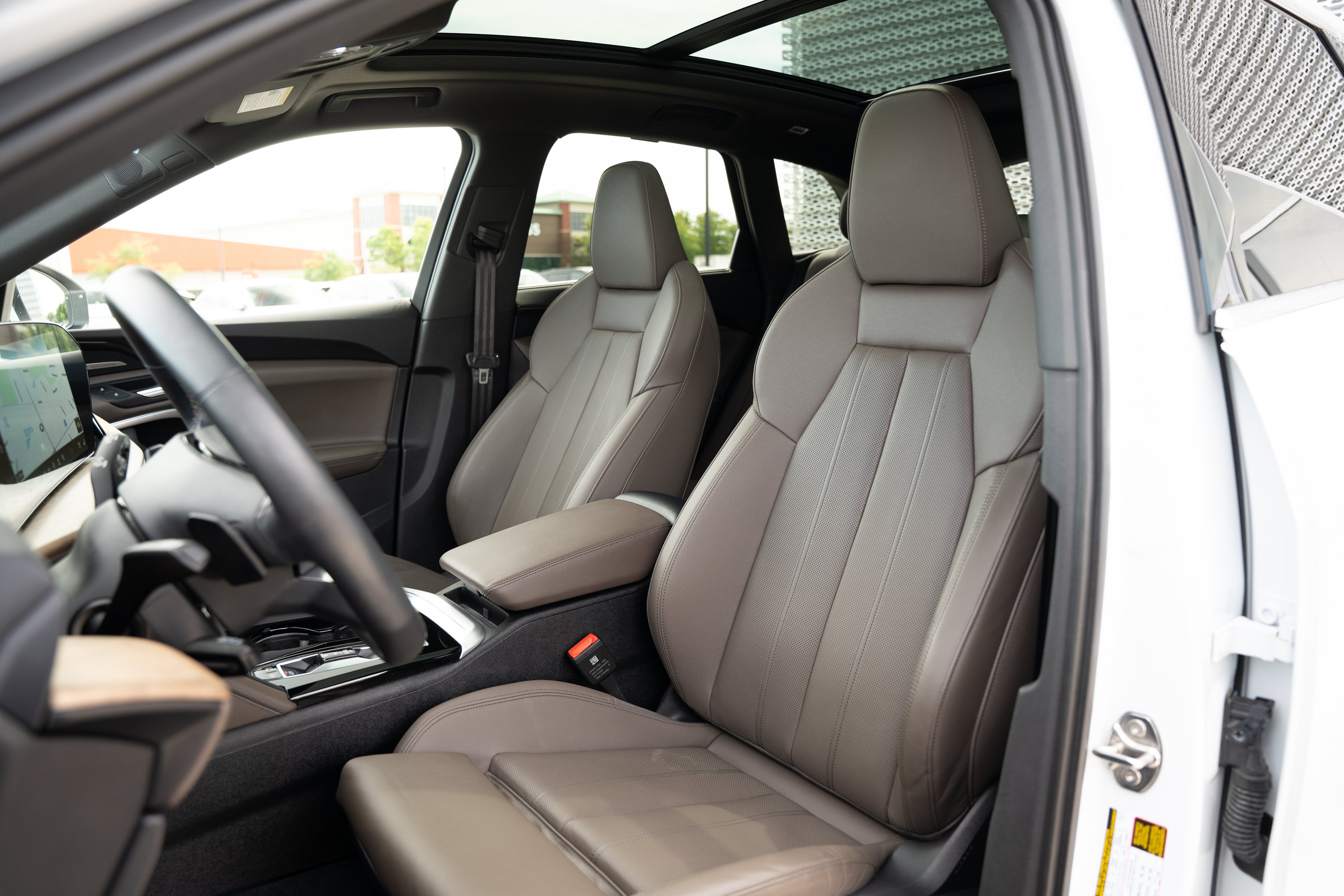 Certified 2025 Audi Q5 Premium w/ Premium Plus AWD/4WD image 18