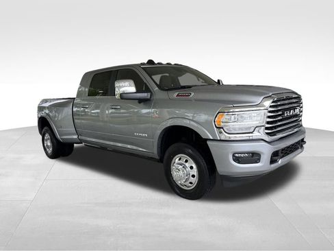 New 2023 RAM 3500 Limited image 2