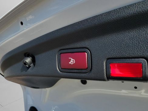 Certified 2020 Mercedes-Benz E 450 Cabriolet image 30