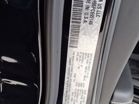 Used 2023 Dodge Durango SRT Hellcat AWD/4WD image 40