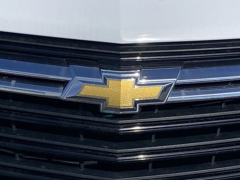 Used 2024 Chevrolet Equinox LT image 10