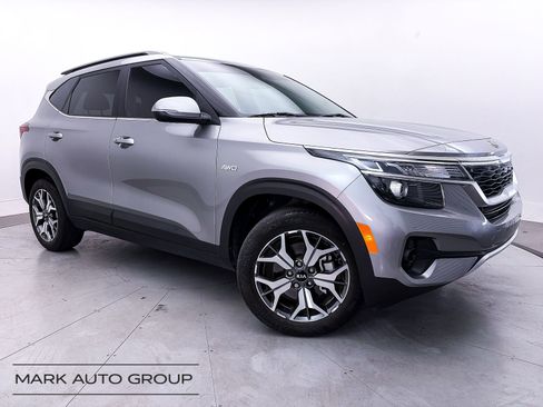 Used 2021 Kia Seltos EX AWD/4WD image 1