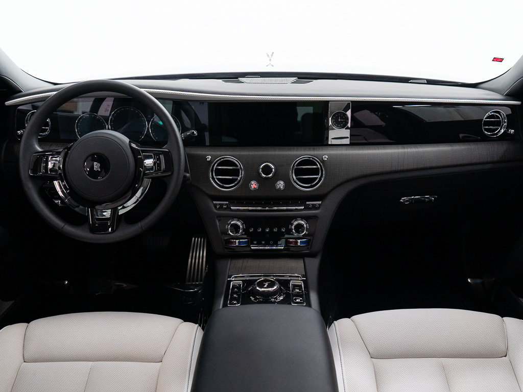 Certified 2023 Rolls-Royce Ghost Extended Wheelbase w/ Ghost Package AWD/4WD image 35