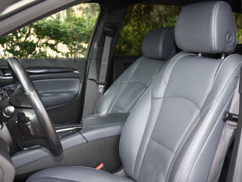 Used 2024 Buick Enclave Premium image 12