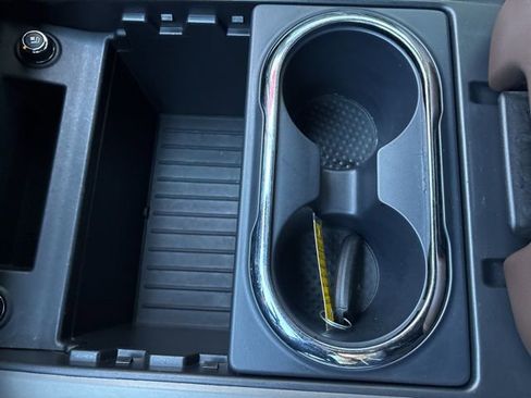 Used 2021 Nissan Titan Platinum Reserve w/ Moonroof Package image 27