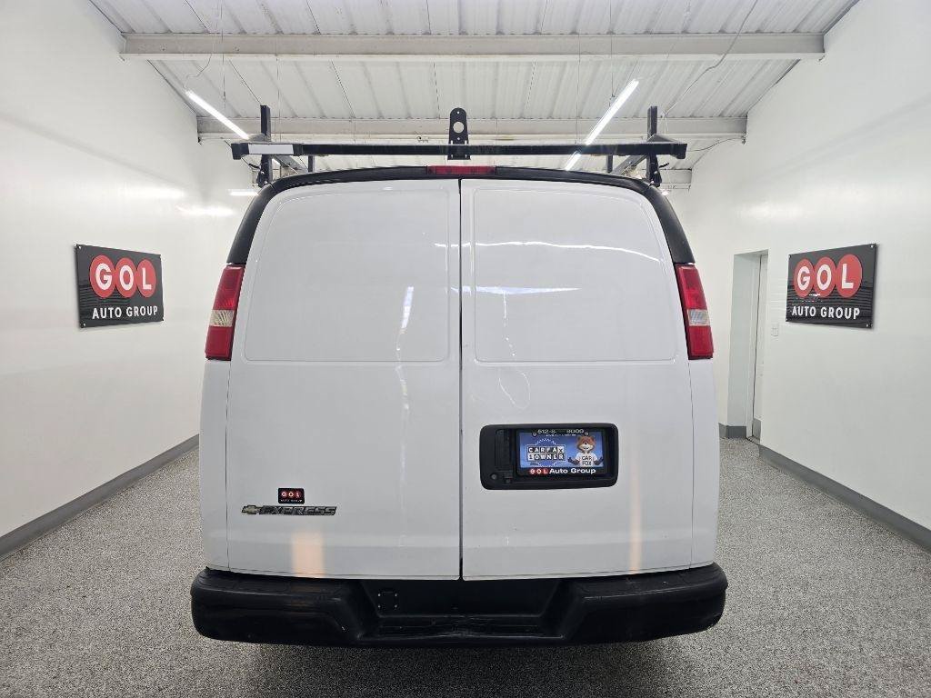 Used 2020 Chevrolet Express 2500 w/ Driver Convenience Package RWD image 5