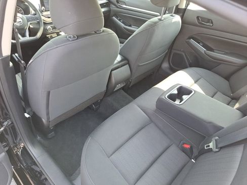 Used 2023 Nissan Altima 2.5 SV FWD image 15