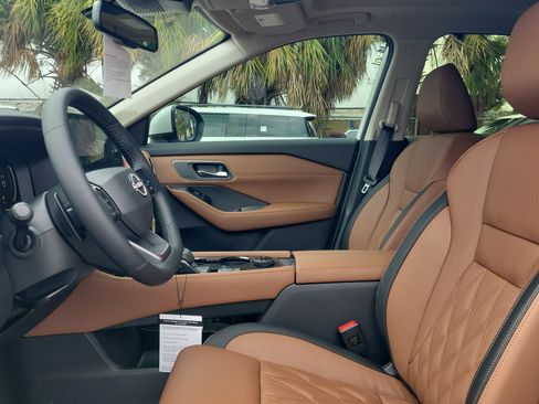 New 2026 Nissan Rogue Platinum image 22