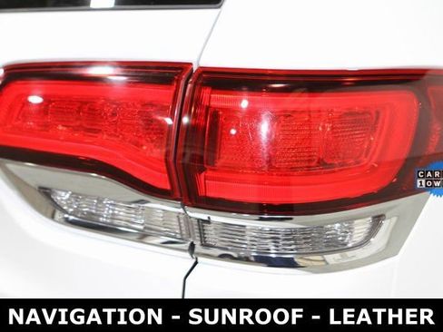 Used 2021 Jeep Grand Cherokee Limited w/ Trailer Tow Group IV image 30