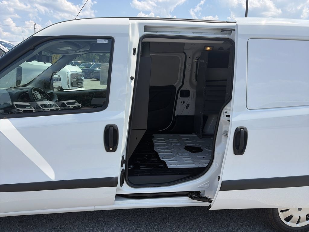 Used 2020 RAM ProMaster City Tradesman SLT FWD image 23
