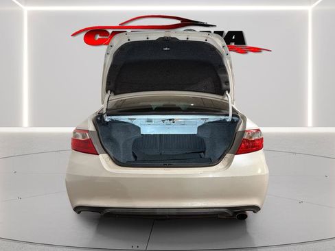 Used 2016 Toyota Camry SE image 22