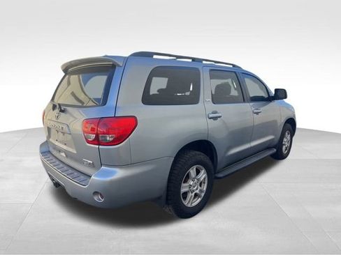 Used 2015 Toyota Sequoia SR5 image 5